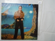 Elton John Caribu